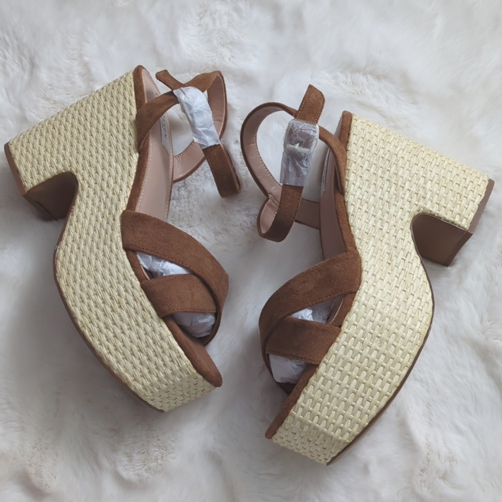 🆕🌿STEVEN PLATFORM HIPPY SANDALS🌿 - Picture 2 of 8
